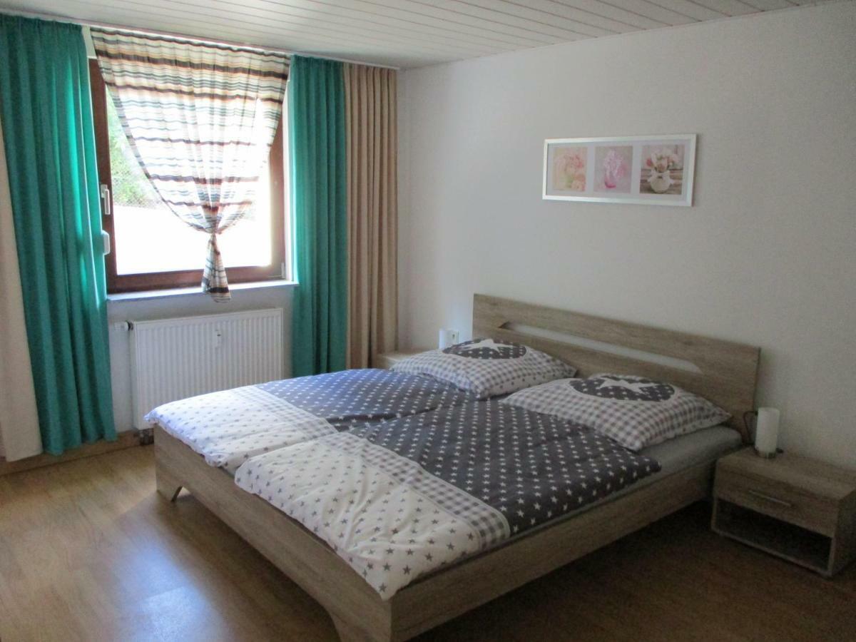 Schoene 66 M² Ferienwohnung In Main-Spessart Thungen エクステリア 写真